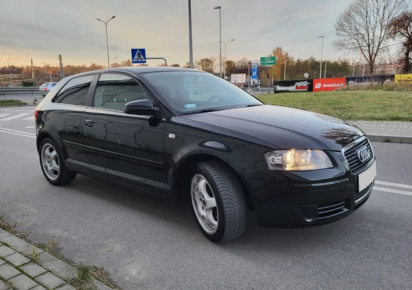 Audi A3 cena 17800 przebieg: 311000, rok produkcji 2007 z Pieniężno małe 154